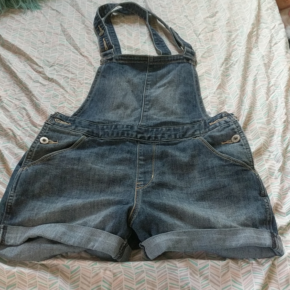 Levi overall shorts